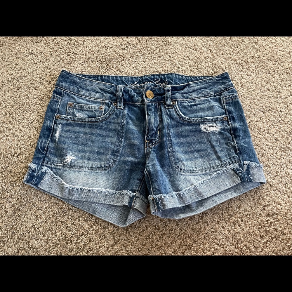 Sz 6 EC American Eagle shorts